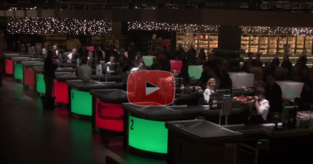 This Grocery Store In Germany Spread Christmas Cheer To Its Customers